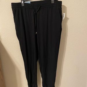 Old Navy drawstring capris - black